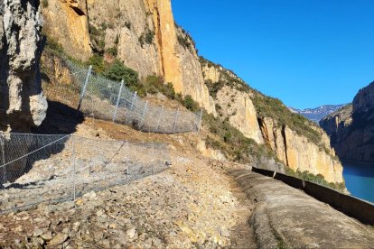 Malles de protecció de l'exterior del túnel