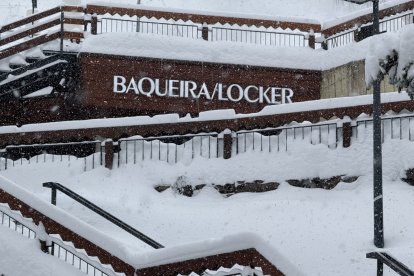 Les oficines de l'estació de Baqueira Beret nevades