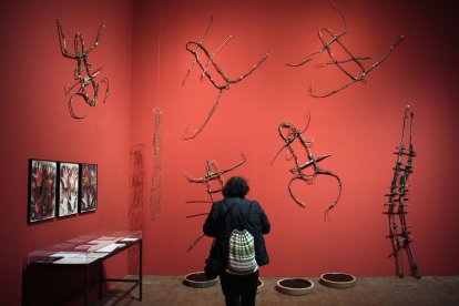 El Museu Tàpies de Barcelona expone el arte de Marta Palau. - EFE