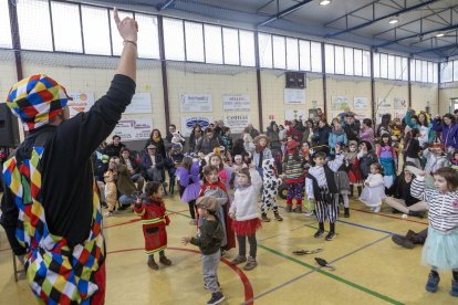 Dissabte al matí se celebrarà la desfilada de disfresses infantil. - X.SANTESMASSES