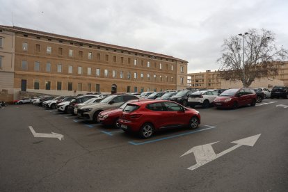 Parking de la Maternitat, detrás de la actual biblioteca pública. - AMADO FORROLLA