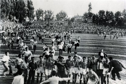 L’estiu del 1950, el Camp d’Esports va assistir a la gesta més gran de la UD Lérida: l’ascens a Primera.