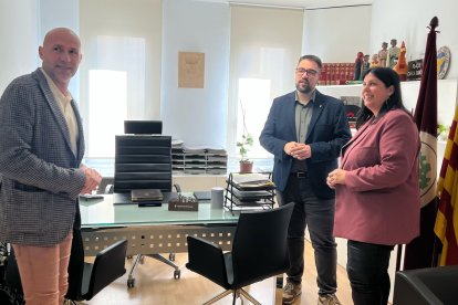 La reunió entre la delegada del Govern i l’alcalde d’Alcarràs. - GENERALITAT
