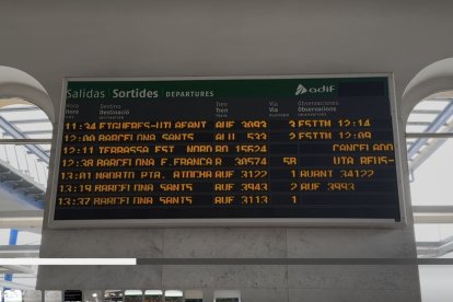 Los pasajeros del Avant de las 7.05 h hacia Barcelona pasaron el control de seguridad a las 7.02 h. - MARC CARBONELL