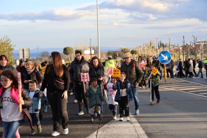 La caminada que va provocar retencions a l’N-230 a Rosselló. - AMADO FORROLLA