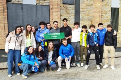 Joeni esportistes deth CETEI en tot mostrar era beca. - CONSELH