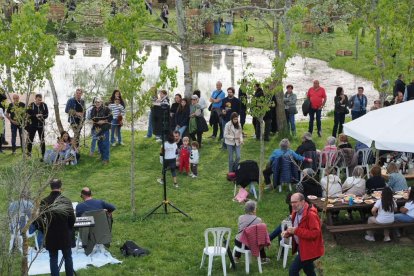 Una vintena d’artistes lliterans fa brillar el primer Sumus Somnia - AJUNTAMENT DE SANT ESTEVE DE LLITERA