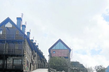 Eth camin de Pujo, a on s’installarà eth cauhament sosterrat. - ALVAR ORDÓÑEZ