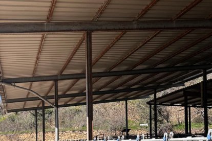 La planta rebrà les dejeccions d’aquesta granja de vaques. - C.SANS