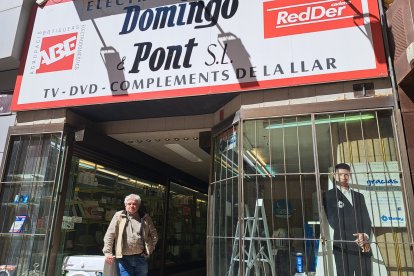 Domingo & Pont, un dels últims comerços que ha anunciat el seu tancament.