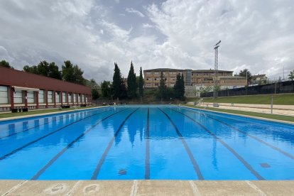 Vista general de la piscina municipal de Solsona. - AYUNTAMIENTO DE SOLSONA