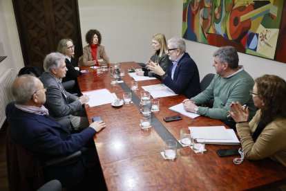 Una reunión de la Taula Cívica para el traslado de la prisión. - PAERIA