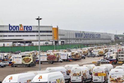 El càlcul de la petjada de carboni de les empreses inclou el derivat del transport dels seus productes. - GERARD HOYAS