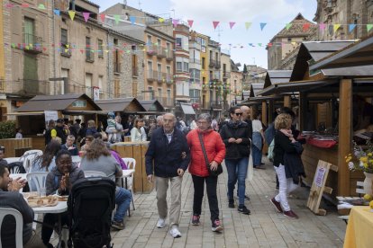 El tieo aguantó y la plaza dela Universitat se llenó de visitantes. - CARMINA MARSIÑACH