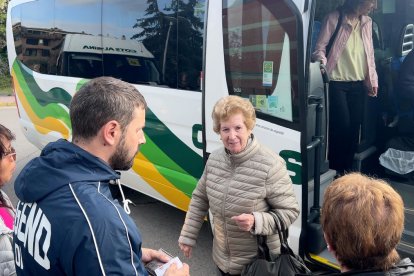 Una veïna de Tarroja de Segarra, usuària del transport escolar fins a Guissona. - ACN