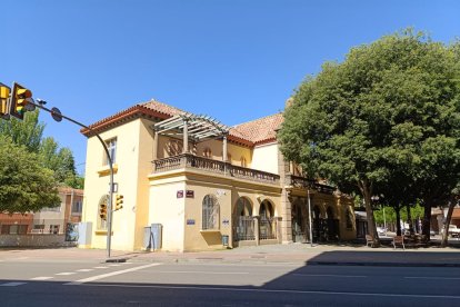 Millores a l’escola Camps Elisis- La conselleria d’Educació proposa adjudicar la reforma de l’edifici històric de l’escola Camps Elisis a l’empres Segesco Universal per 168.190 euros. - S.E.