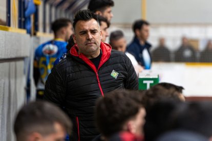 Sito Expósito deja el club después de tres temporadas. - HOCKEY CATEDRA