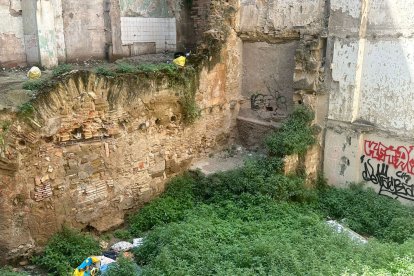 L’estat actual del carrer General, darrere de l’Eix Comercial. - PP