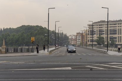 ¿Qué era el humo que ayer inundó la ciudad de Lleida y que provocó muchos avisos de ciudadanos a Emergencias?