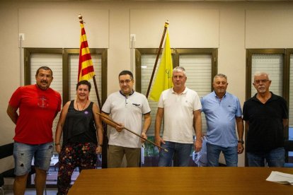 Joel Falcó, després de ser elegit alcalde el 2023, amb la tinenta d’alcalde Dèlia Almenara a la dreta. - GERARD HOYAS