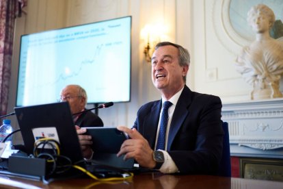 El conseller delegat de Banc Sabadell, César Gónzalez-Bueno, al seminari d’APIE a l’UIMP. - JUANMA SERRANO / EUROPA PRESS