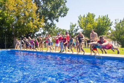 Participants l’any passat a les piscines de Balàfia. - SEGRE