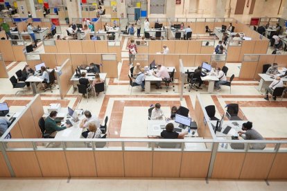 Imagen de una sede de la Agencia Tributaria en Madrid. - EFE / MIGUEL OSÉS