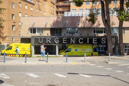 Imatge d’arxiu de l’entrada a les Urgències de l’Arnau. - SEGRE