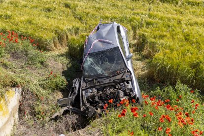 El cotxe en què viatjaven la víctima mortal i l'home ara detingut.