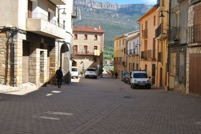 Vista general del pueblo de Àger. - E. FARNELL