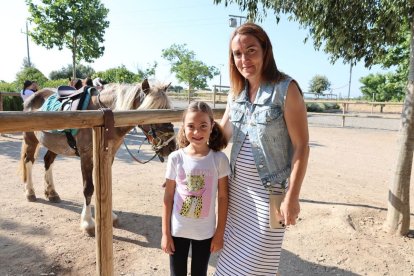 Núria Reñé i Adriana. - JOAN GÓMEZ