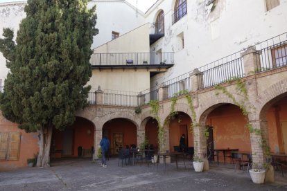 L’alberg de Talarn on s’habilitarà habitatge social. - ACN