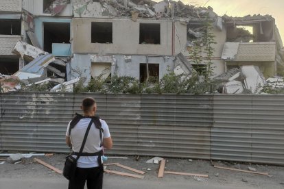 Imatge del districte de Sàltivka de la ciutat de Khàrkiv. - EFE/ ROSTYSLAV AVERCHUK