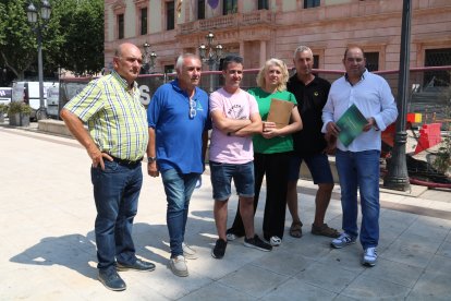 Representantes de entidades agrarias de JARC, ASAJA, UP y el Gremi de la Pagesia Catalana.