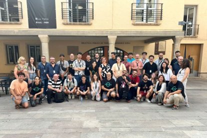 Foto de familia de la ‘Trobada de Talents’. - ANNA CALAFELL