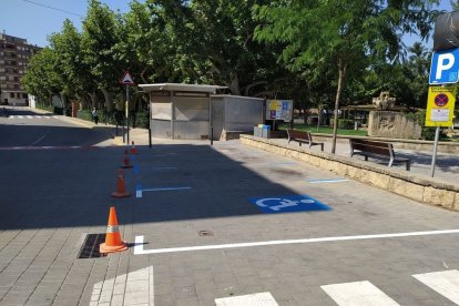 La placeta del Terrall donde ya se han pintado las plazas. - AJUTNAMENT DE LES BORGES