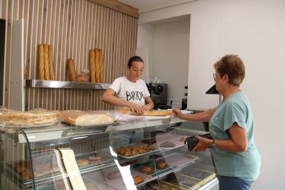 El forn de pa centenari a Cervià de les Garrigues, en marxa - ACN