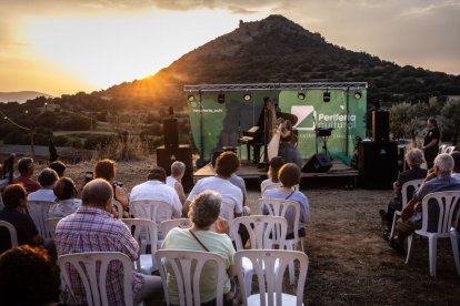 La artista leridana, el sábado en Montmagastre, Noguera. - JORDI BORRÀS