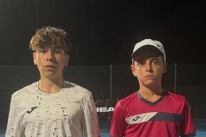 Daniel Culleré, a la derecha, junto al campeón.
