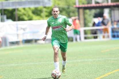 Toni Escobedo ficha por el Lleida CF.