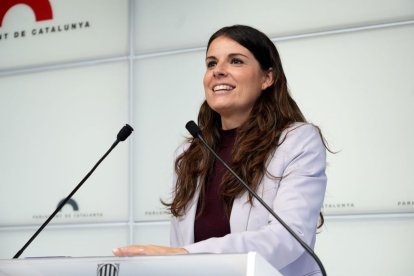 La portavoz Mònica Sales en el Parlament de Catalunya. - ACN/MARTA SIERRA
