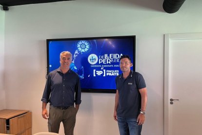 Néstor Gutiérrez, vicepresidente del club y Xavi Prats, ayer en la presentación de la campaña. - M.P.P.