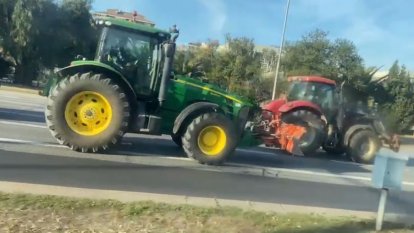 Tractors per l'avinguda Diagonal de Barcelona