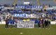 La plantilla va exhibir aquesta pancarta davant de l’Espanyol B reclamant a Luis Pereira els diners que deu. - JORDI ECHEVARRIA