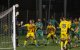 El Cornellà da al palo. Imagen del partido del Lleida en Cornellà de esta temporada