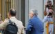 L'exsecretari d'Organització del PSOE, Santos Cerdán, i el seu advocat, Benet Salellas, a l'entrada al Tribunal Suprem