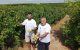 El responsable de fruita dolça d’Asaja Lleida, Jordi Vidal, amb Pere Roqué, president d’Asaja Lleida. - J. MARTÍNEZ