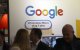 Un estand de Google en una feria.