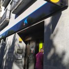 La oficina de rambla Ferran de Lleida ya rotulada CaixaBank.