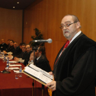 Francesc Sapena es dirigeix als presents durant una festa del Col·legi de l’Advocacia de Lleida.